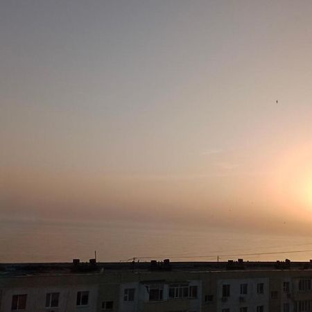Трехкомнатные Апартаменты В 15 Микрорайоне С Видом На Каспийское Море И Возле Моря أكتاو المظهر الخارجي الصورة